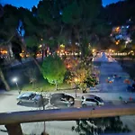 Alma-house At Pine * Berat